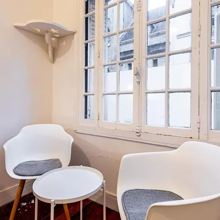 Guestready - Apt Pres Du Square Louise Michel